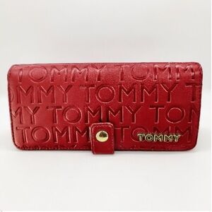 Tommy Hilfiger Women's Red Debossed Wallet